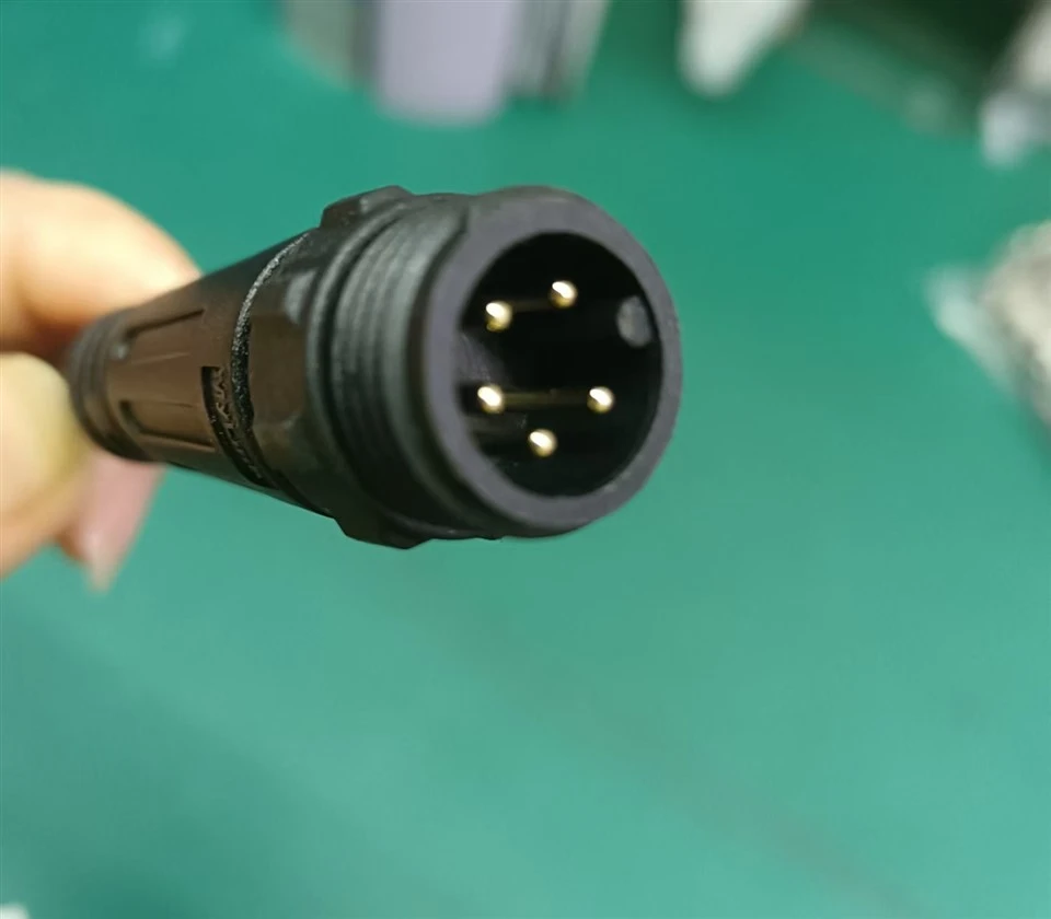 M16 karlkyns 5 pinna kapall